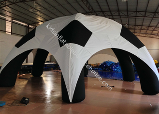 Açık Hava Oyunları Şişme Etkinlik Çadırı Futbol Stili Hava Geçirmez 8 X 8m Yüksek Dayanıklılık